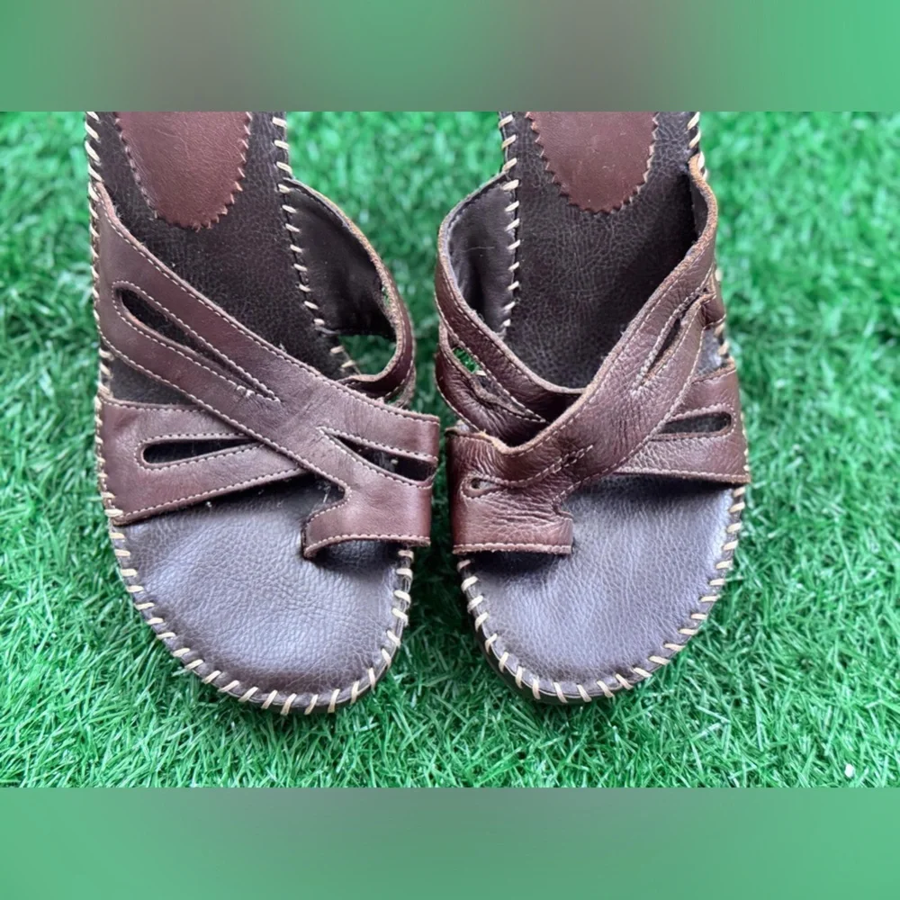 MIA Women’s Brown Leather Sandals Size 8M‎